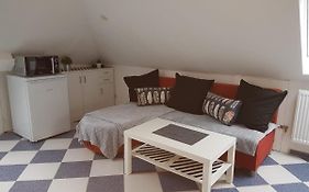 Ruhige Gemuetliche Ferienwohnung In Karlsruhe Daxlanden Fuer Monteure, Pendler, Geschaefsreisen, Wochenendreisen